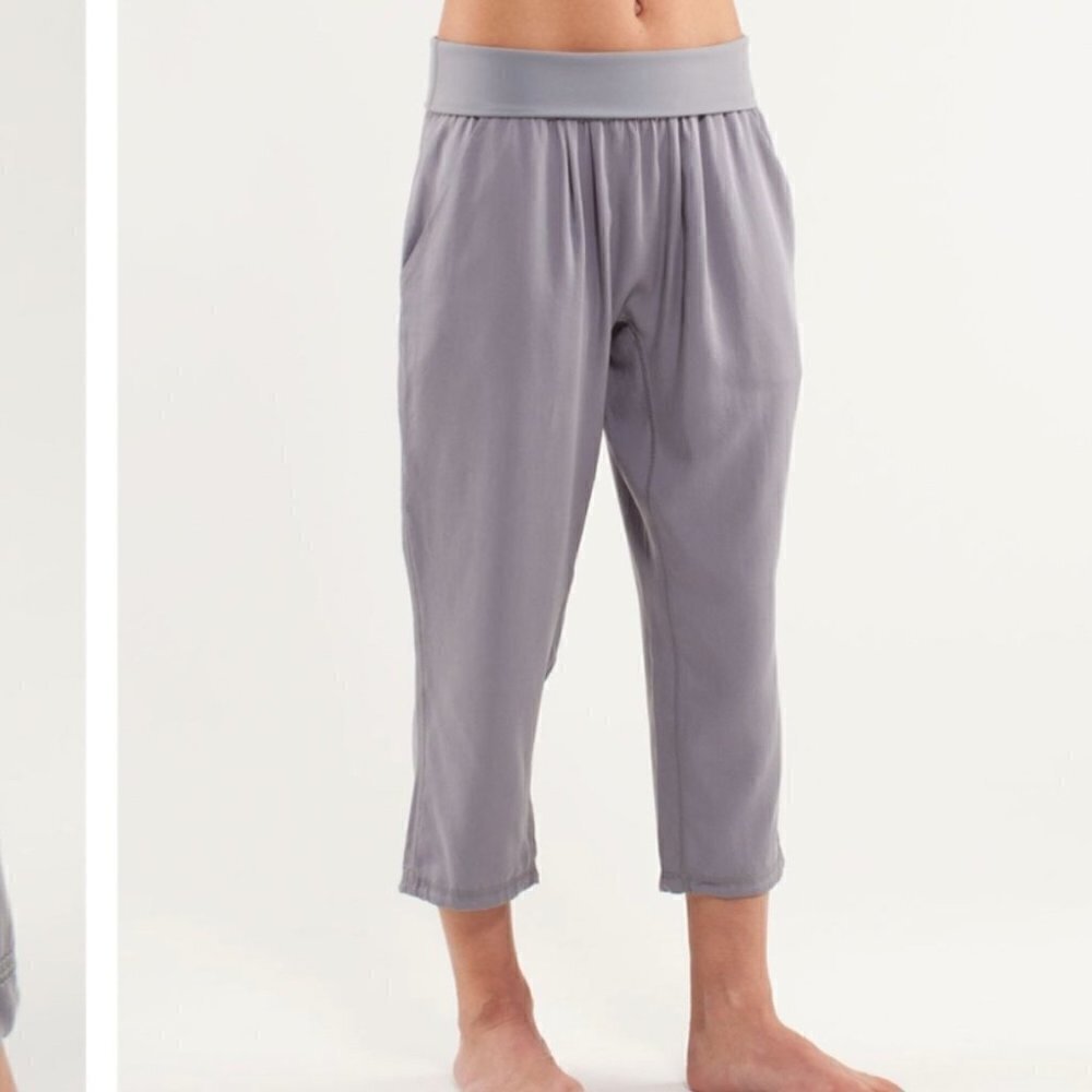 Lululemon Post Power Crop Size 4